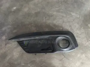 2016 2017 2018 Honda Civic Sedan Left Front Fog Light Garnish Oem