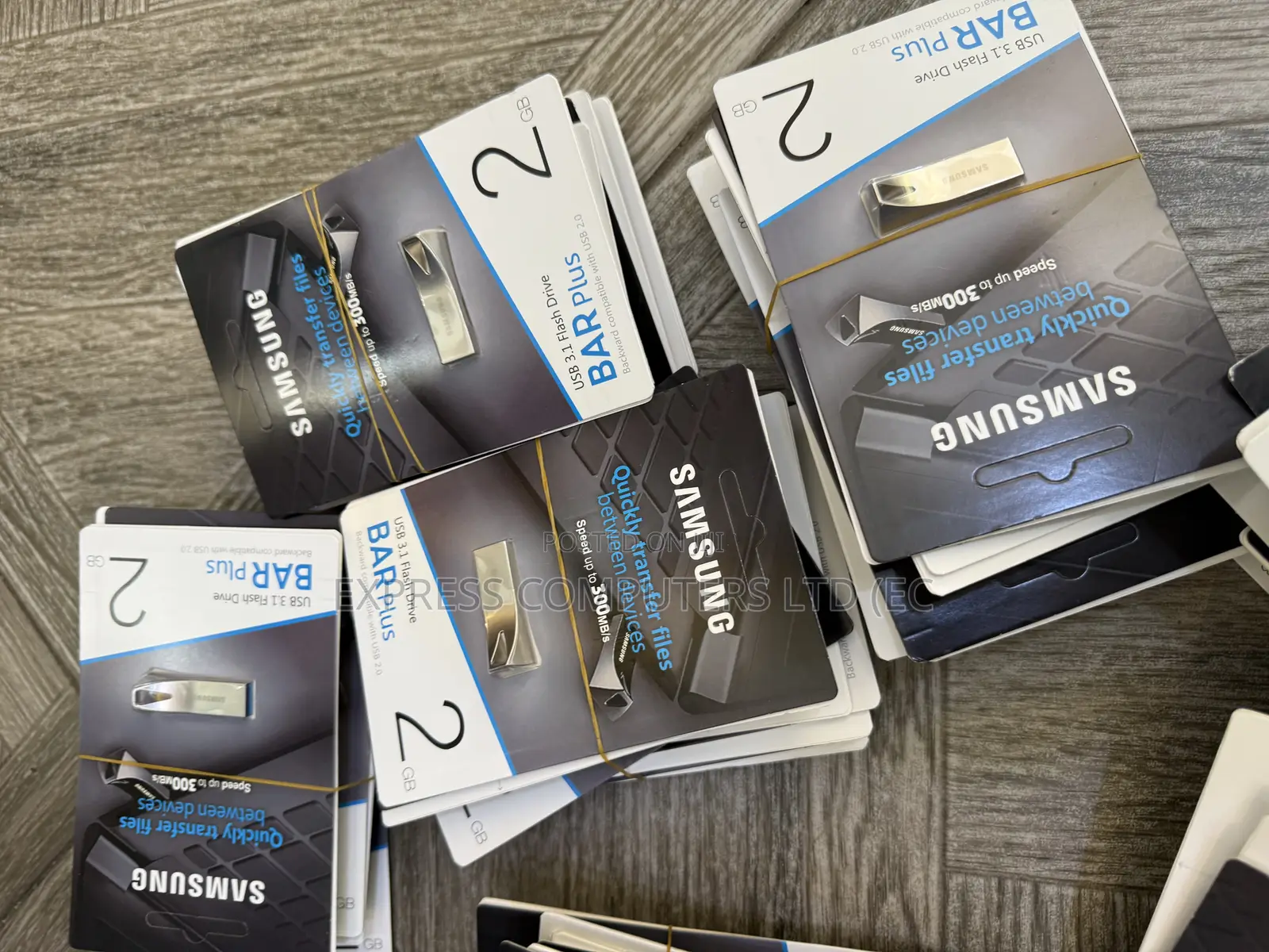 Samsung Usb 3.1 Flash Drive ,Bar Plus Speed 300mb/S Original From Uk