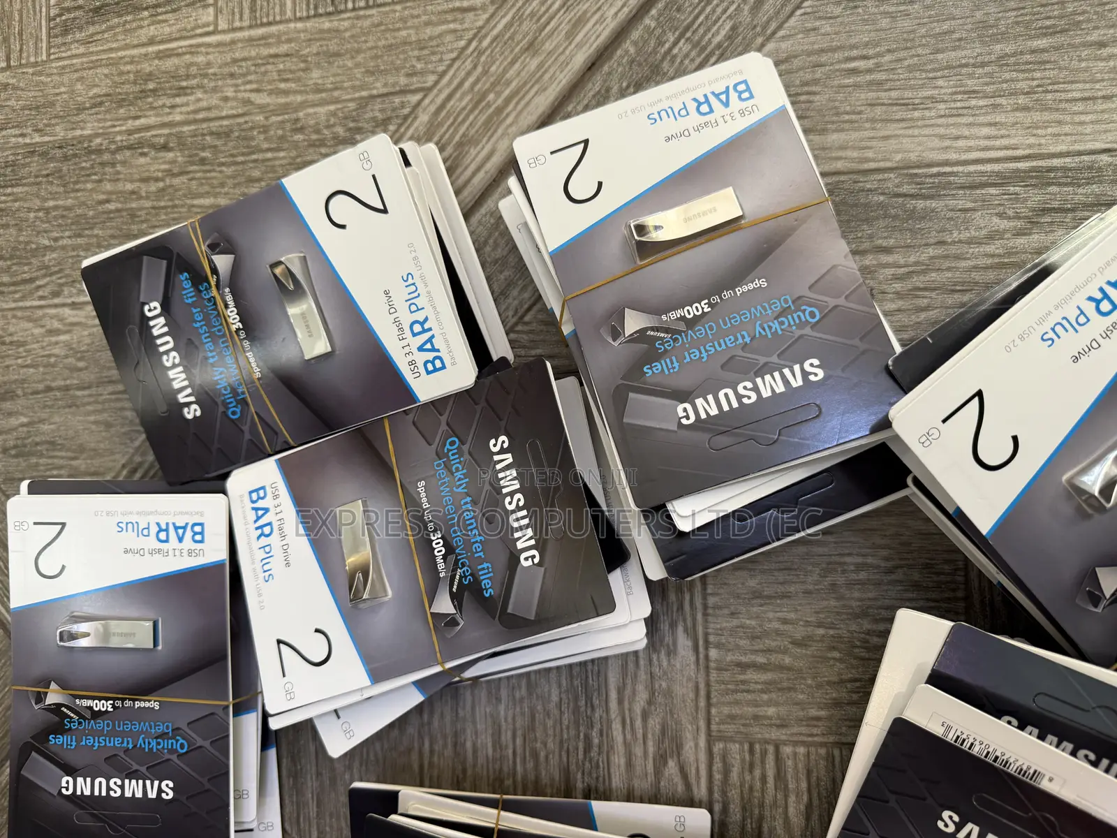 Samsung Usb 3.1 Flash Drive ,Bar Plus Speed 300mb/S Original From Uk