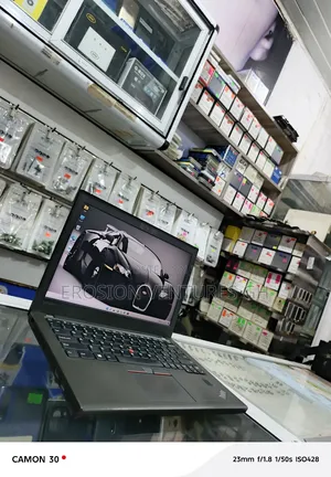 Laptop Lenovo ThinkPad X270 8GB Intel Core I5 SSD 512GB