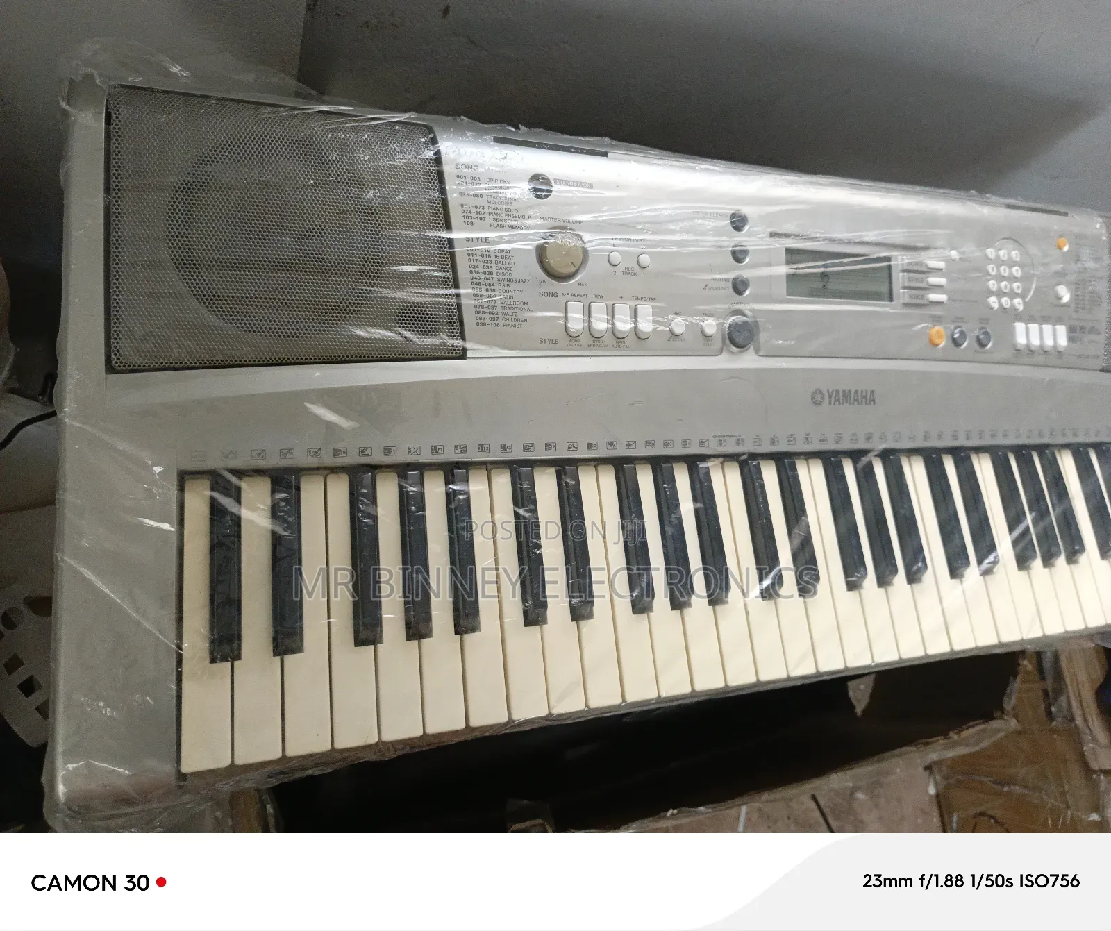 Yamaha PSR E313