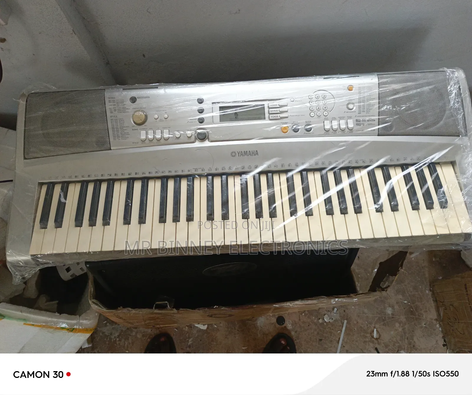 Yamaha PSR E313