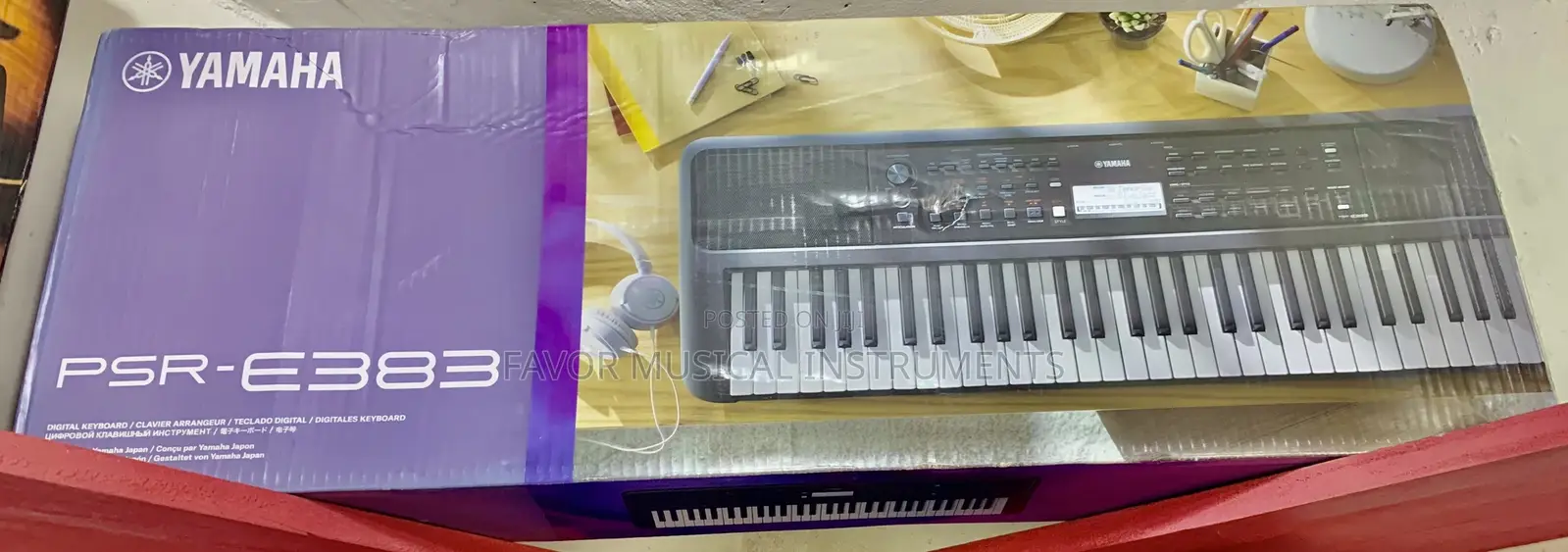 Yamaha E383 Keyboard