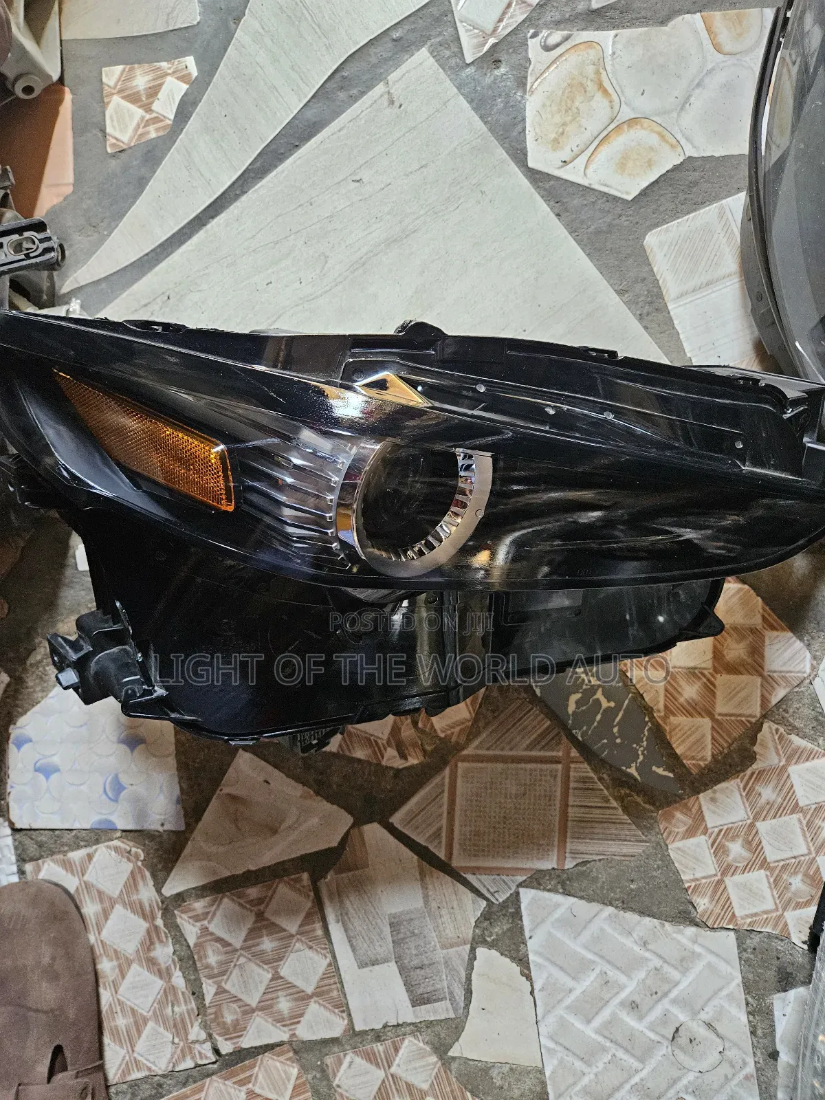 Maza Cx-30 Headlight 2024 Right Side With Charger
