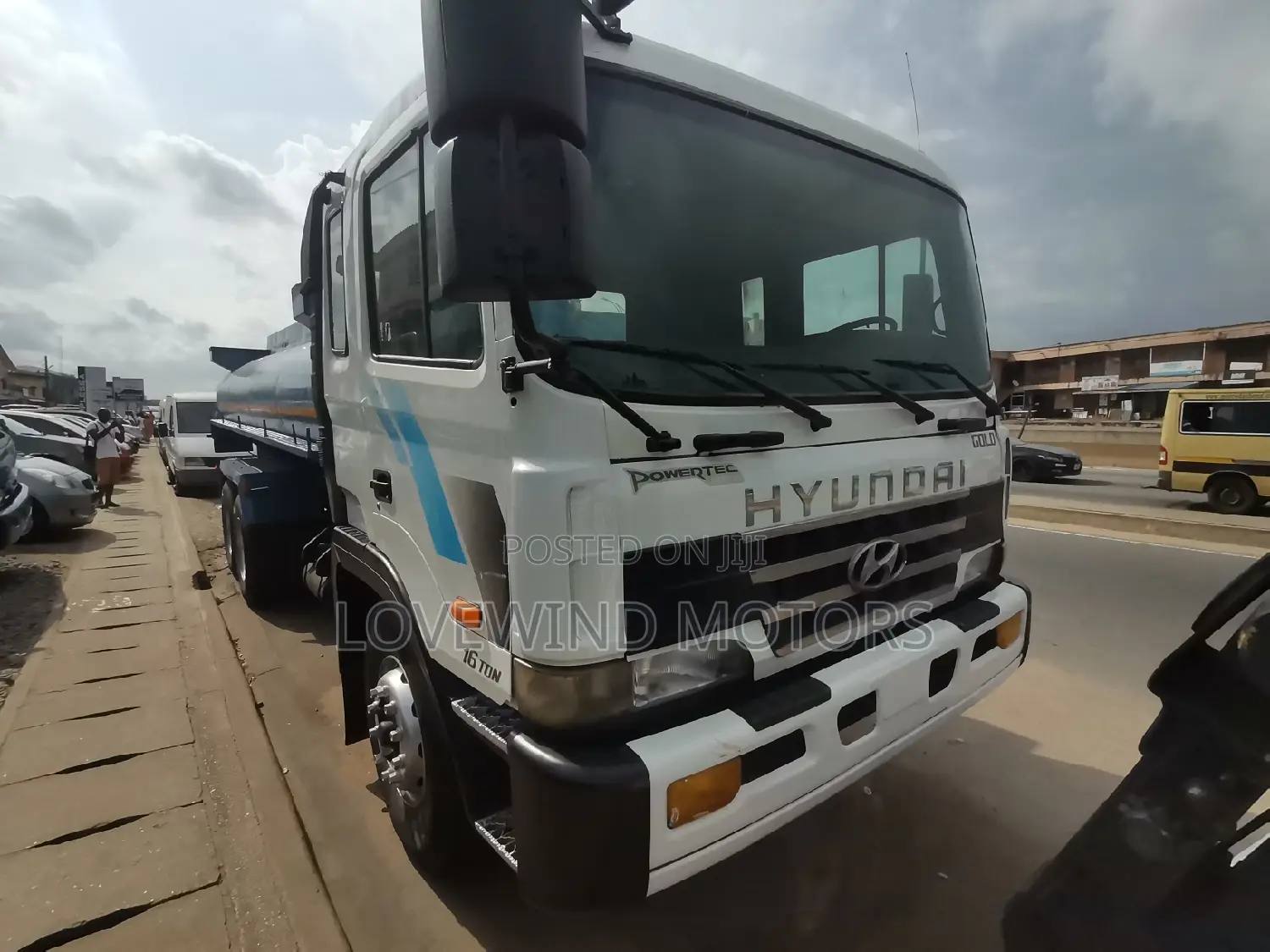 Hyundai Water Tanker Truck for Sale