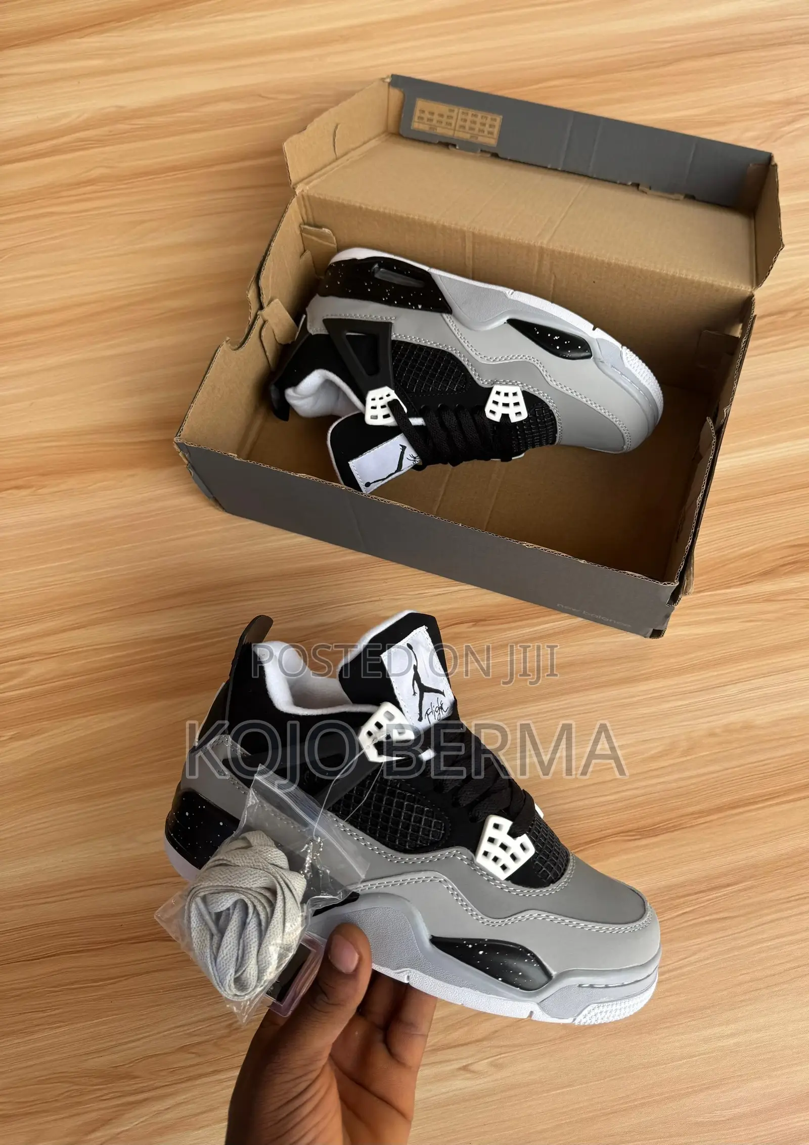 Air Jordan 4