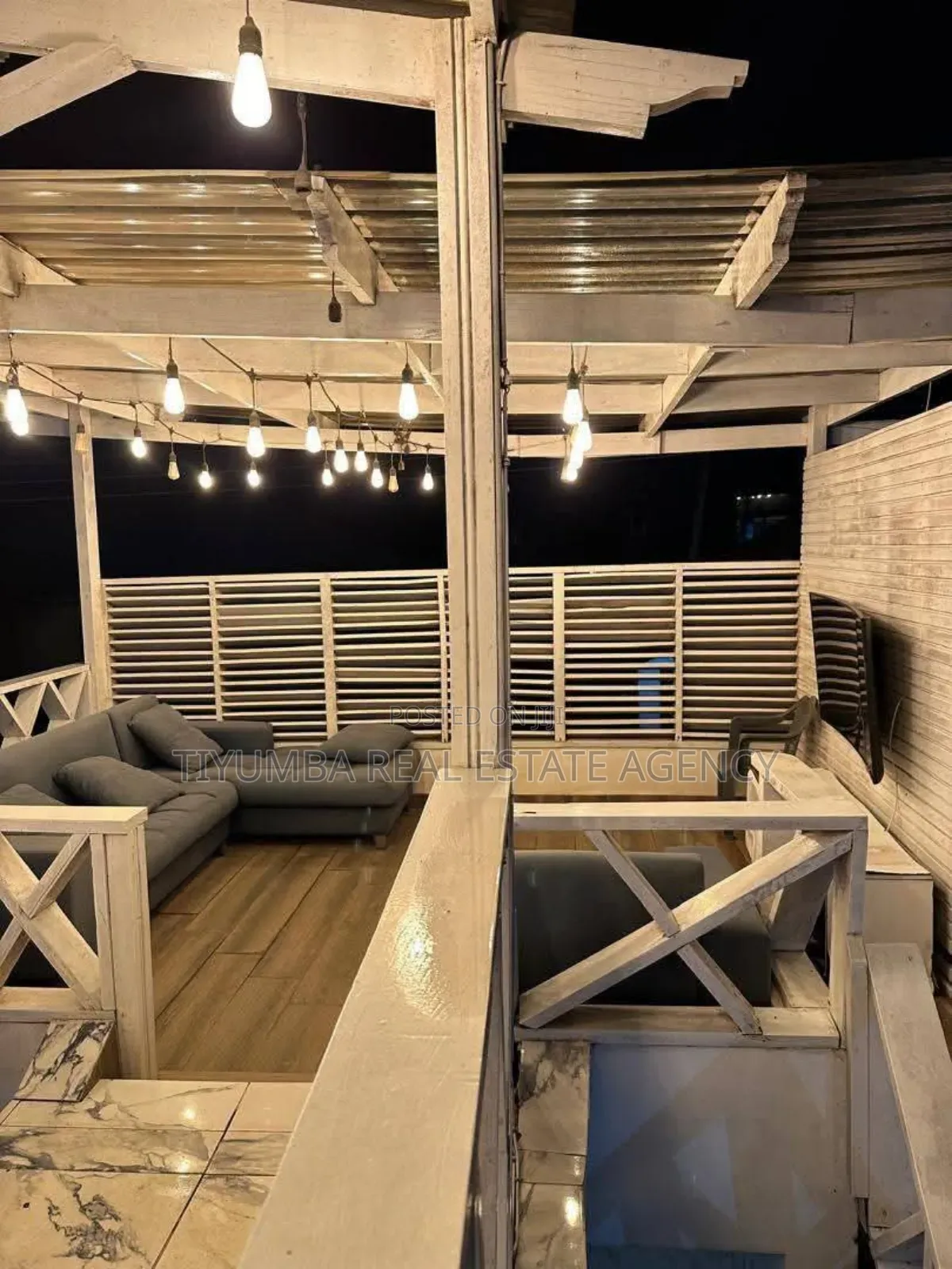 5bdrm Mansion in Tiyumba Real Estate, Amasaman for sale