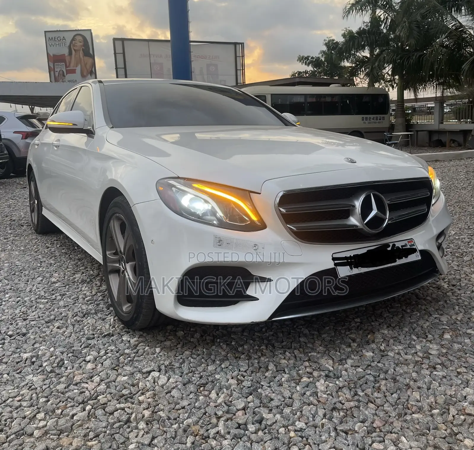 Mercedes-Benz E300 2018 White