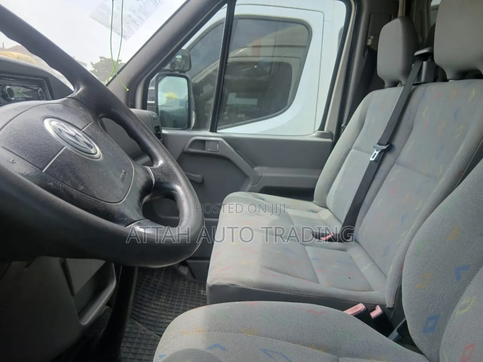 Volkswagen LT 2000 White