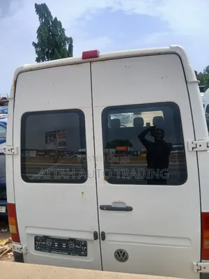 Volkswagen LT 2000 White