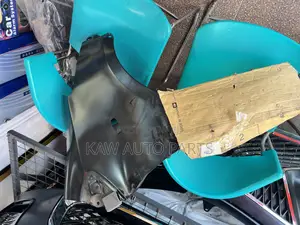 2006,2007,2008,2009,2010 Fender for Toyota Vitz