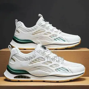 Trendy Men's
Hundred White Shoes