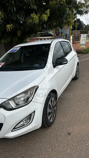 Hyundai i20 1.2 Kappa Petrol with Dual VTVT (MT) 2014 White