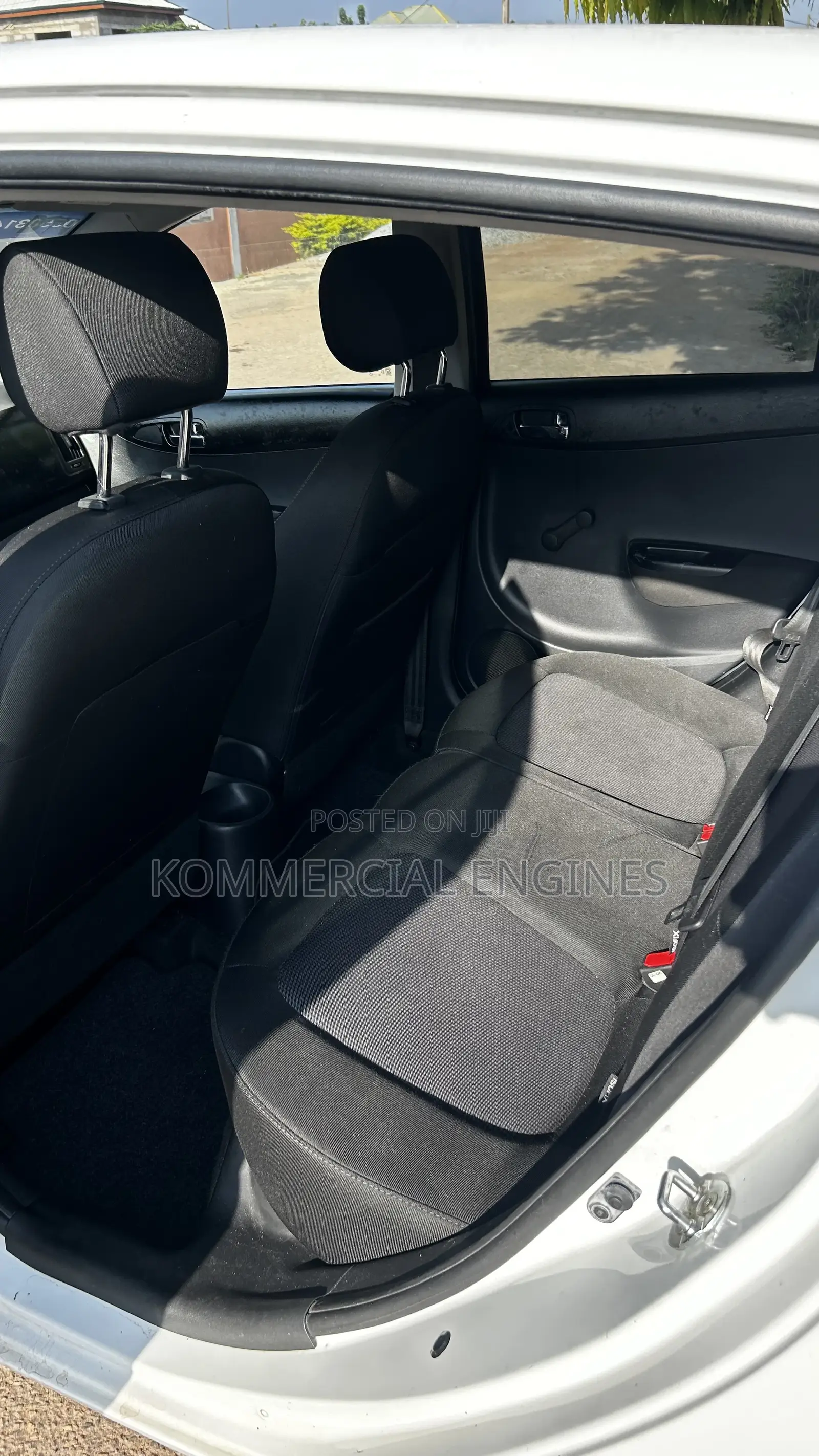 Hyundai i20 1.2 Kappa Petrol with Dual VTVT (MT) 2014 White