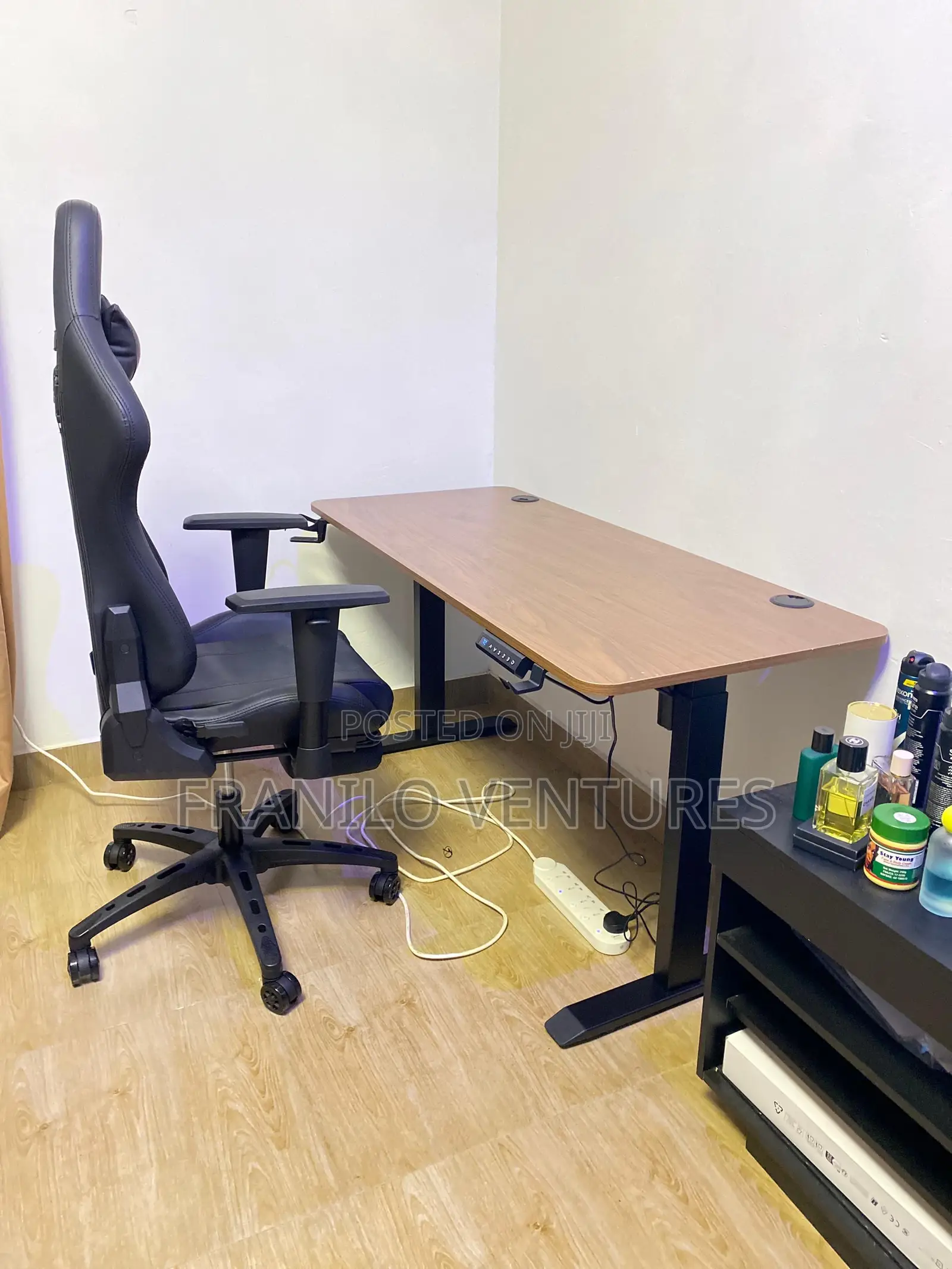 Electric Desk/ Sit- Stand