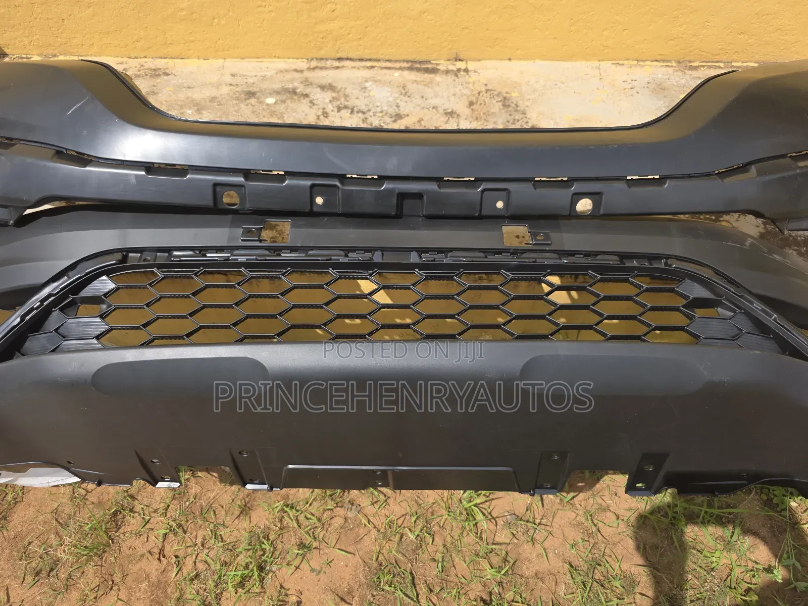 Honda Cr-v 2020,2021,2022 Empty Front Bumper Upper and Lower Assembly