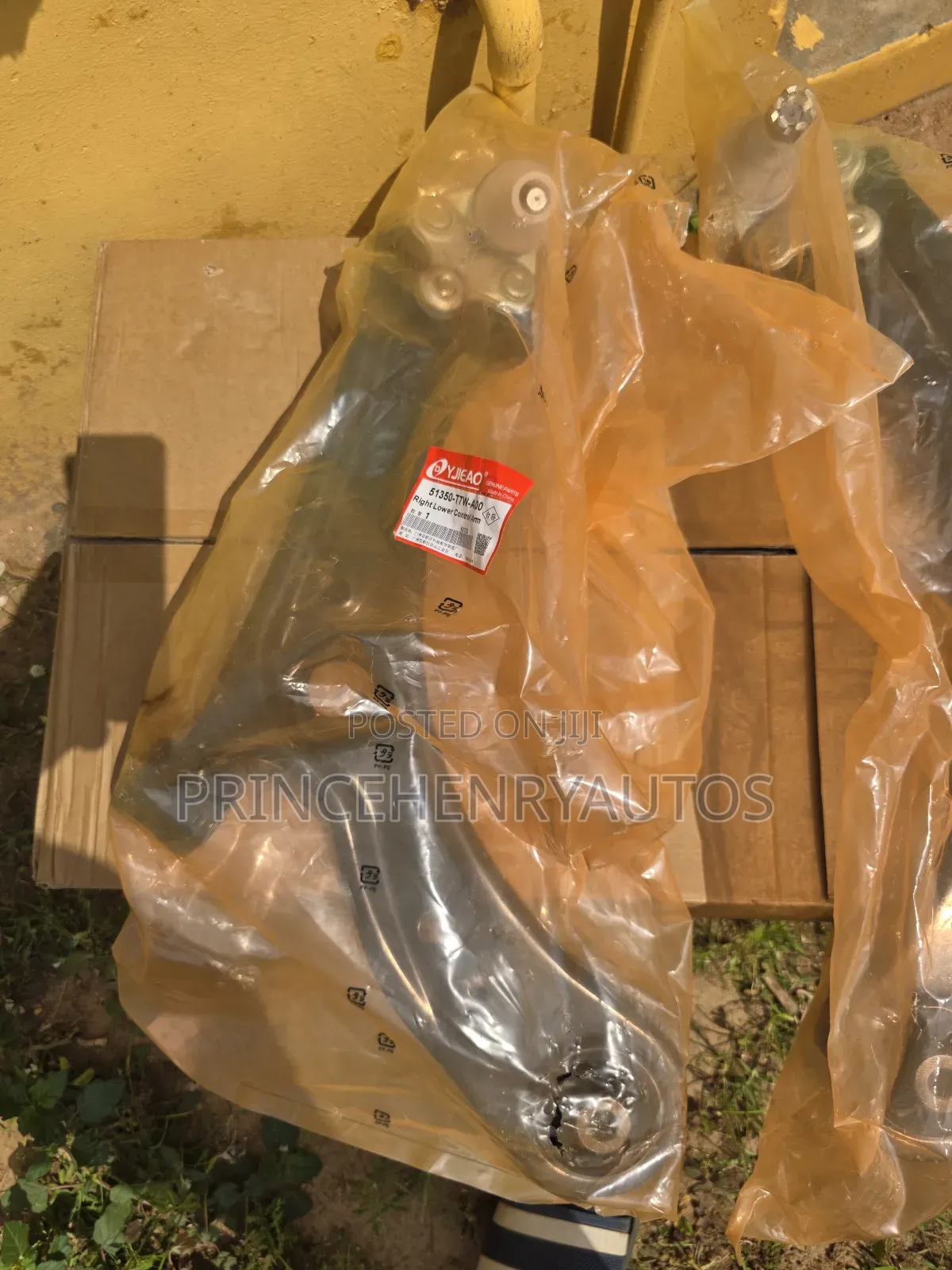 2016-2022 Honda HRV Front Complete Lower Arm With Ball Joints Pair