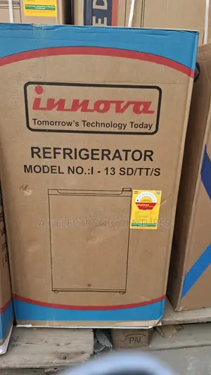 Innova 90-Litres Table Top Single Door