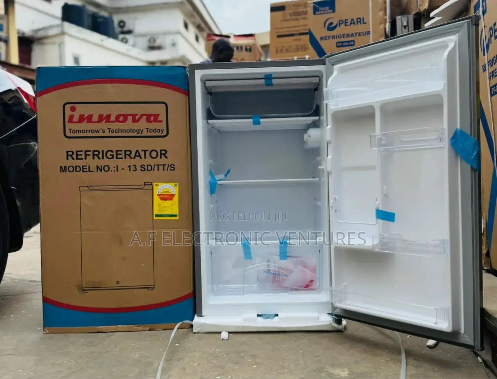 Innova 90-Litres Table Top Single Door