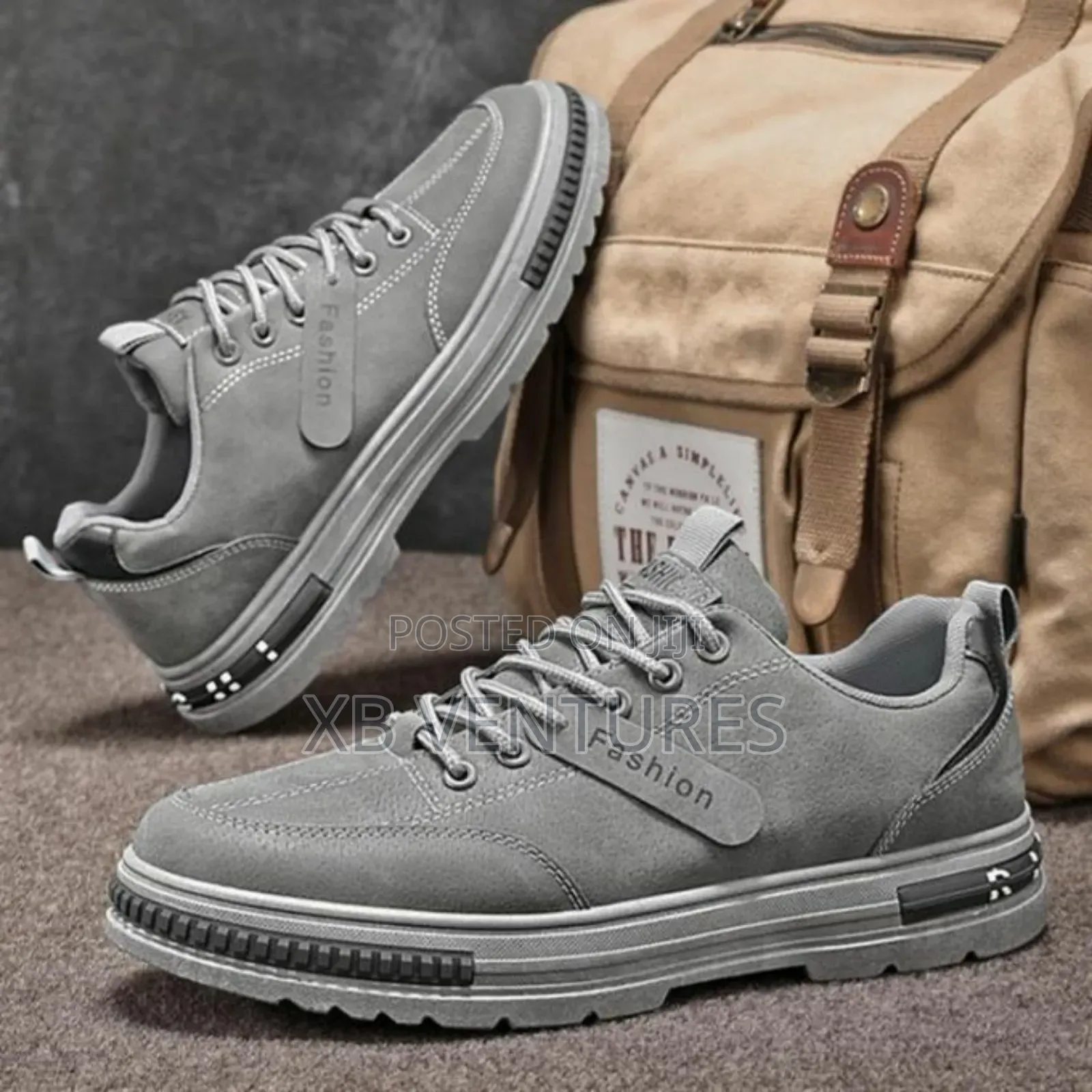 Fashionable
Outdoor
City-Ready Men's Sneakers
