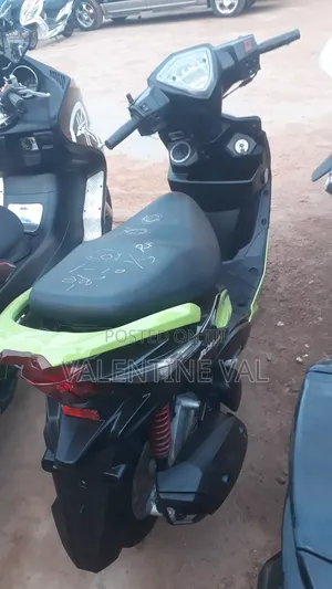 Piaggio Scooter 2018 Blue