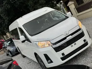 Toyota HiAce 2025 White
