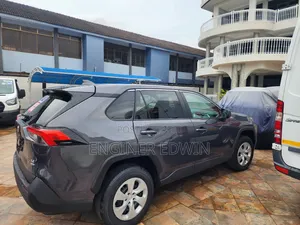 Toyota RAV4 LE AWD 2024 Black