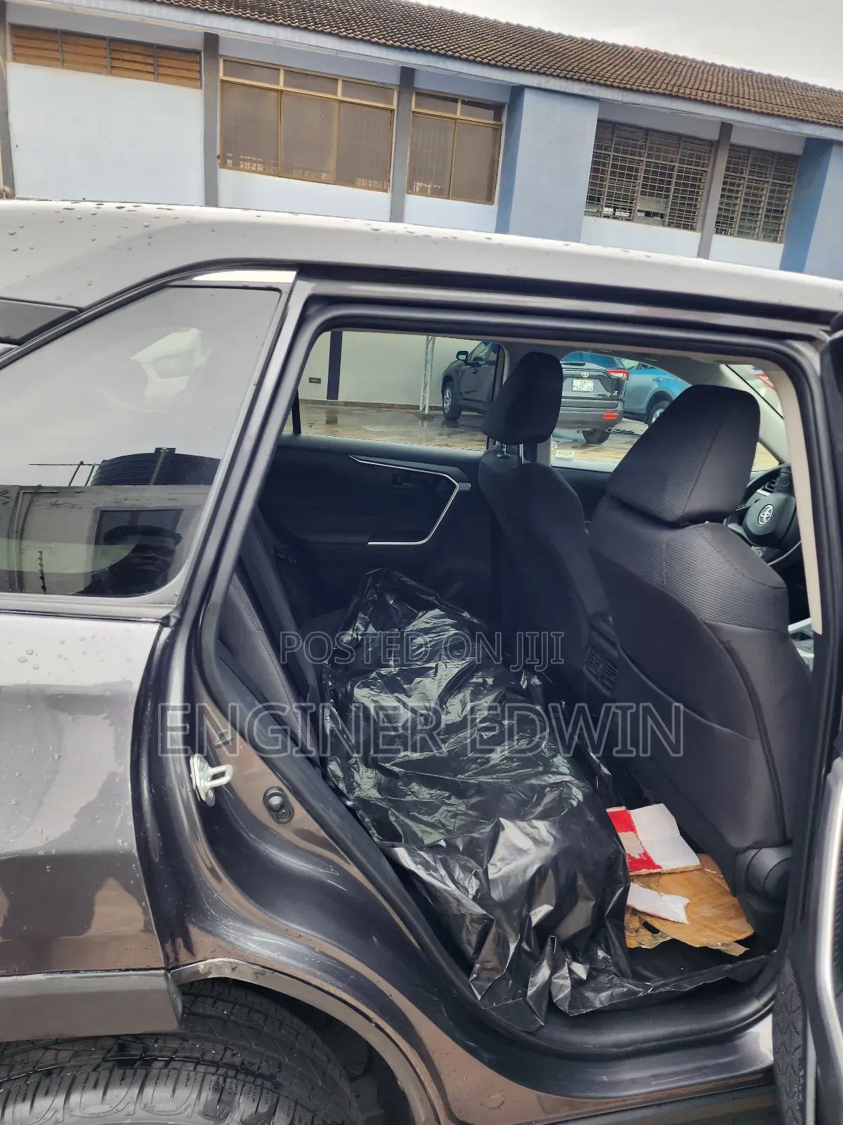 Toyota RAV4 LE AWD 2024 Black
