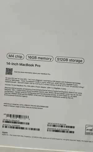 New Laptop Apple MacBook Pro 2025 M5 16GB Apple M4 SSD 512GB
