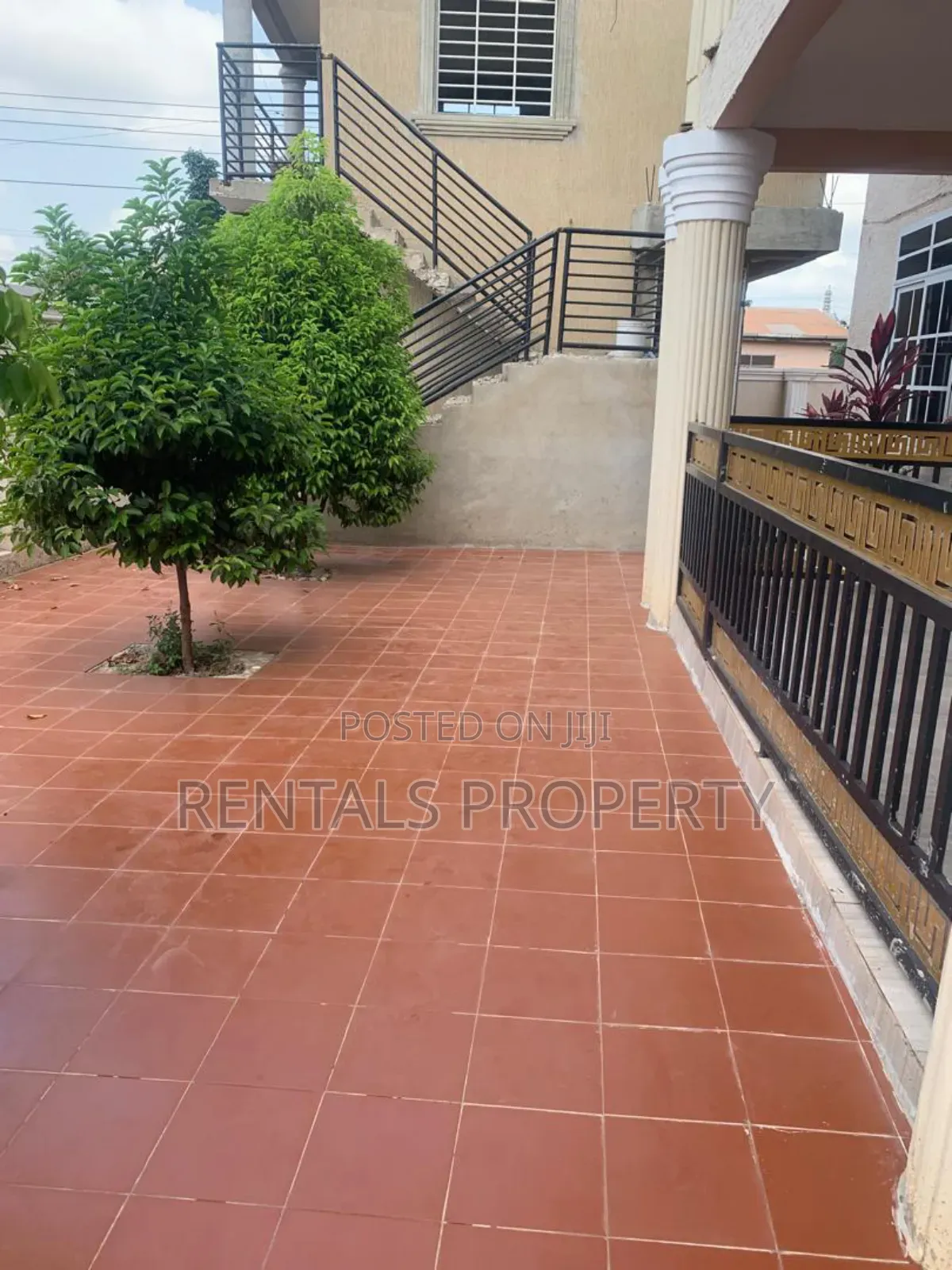 3bdrm Block of Flats in Adenta for rent