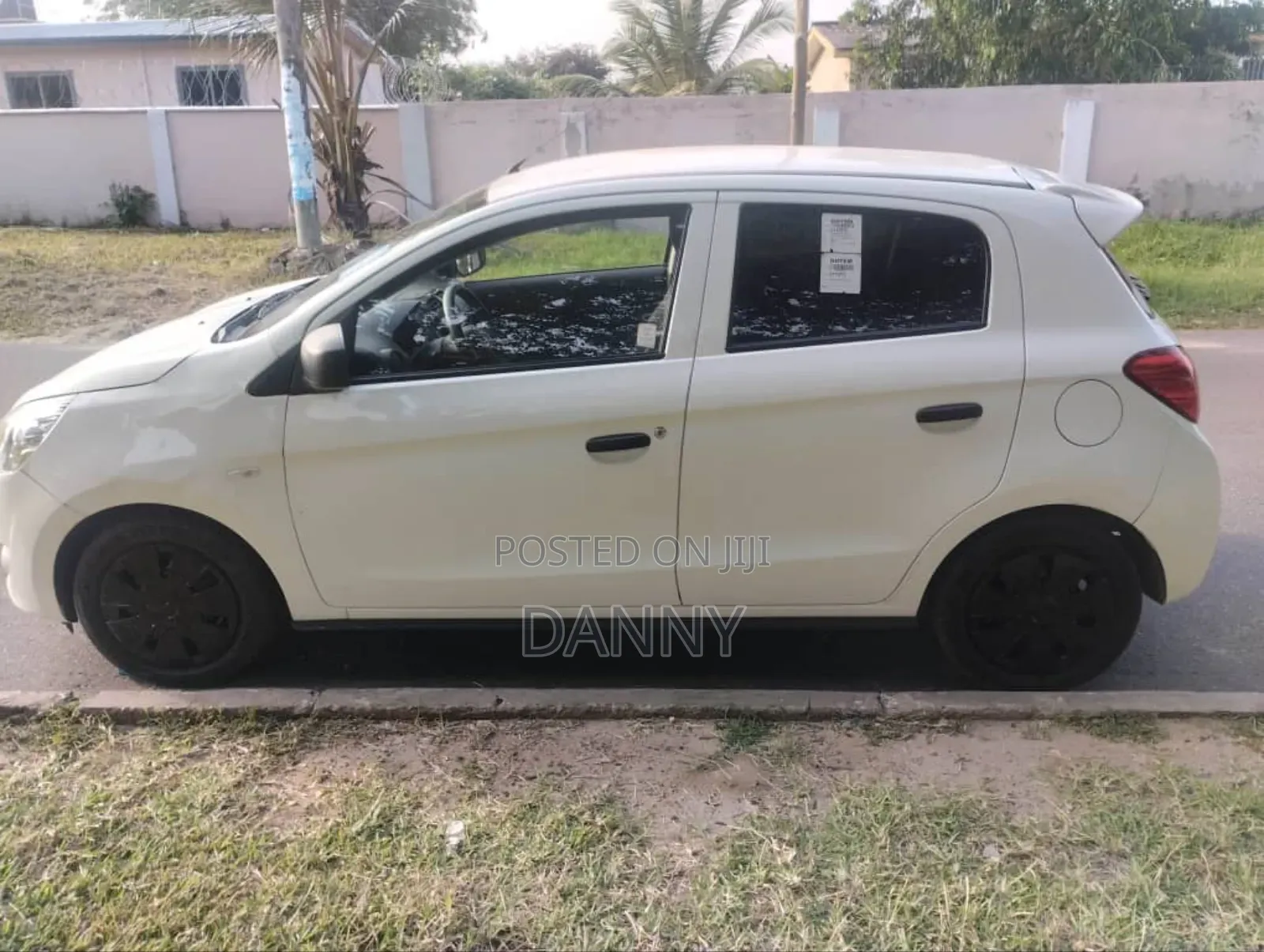 Mitsubishi Mirage DE 4dr Hatchback (1.2L 3cyl CVT) 2014 White