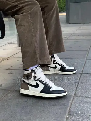 Air Jordan 1 High Mocha Whitebrown and Black