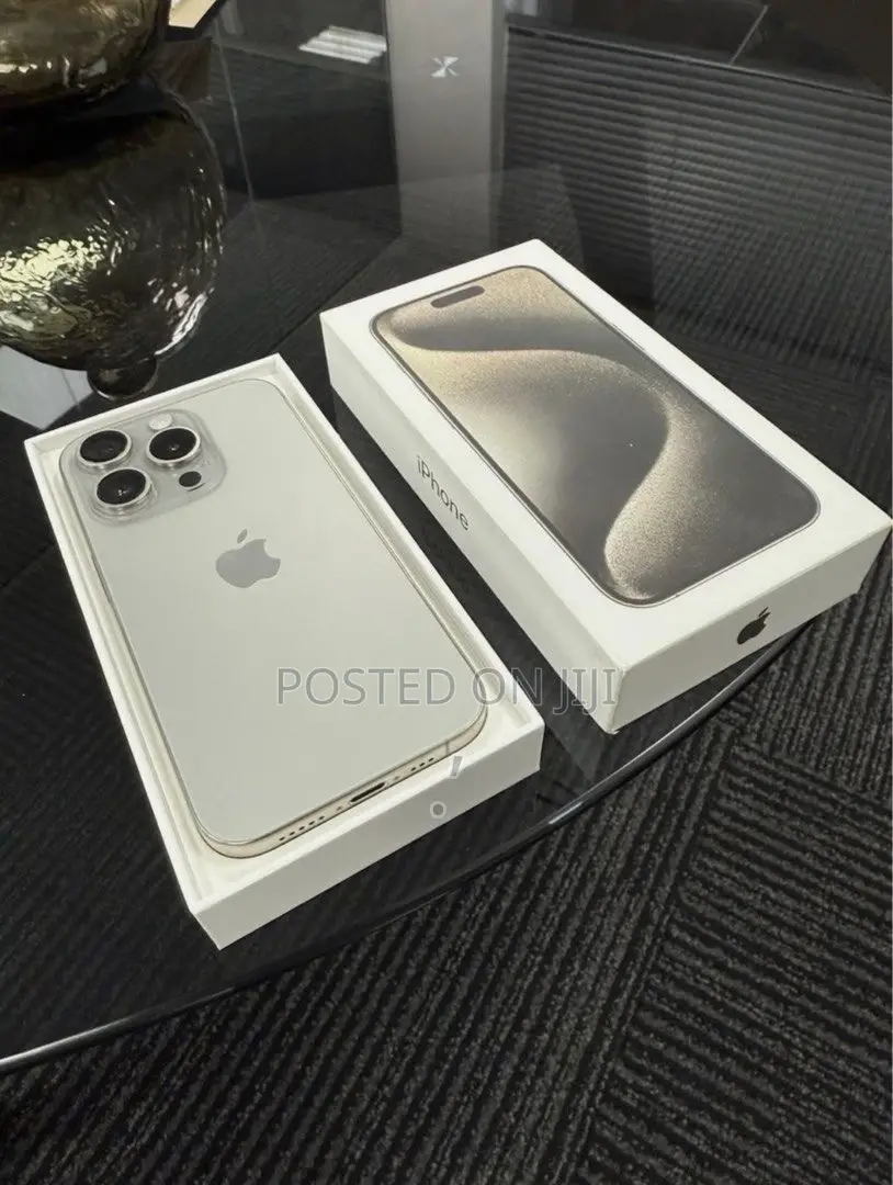 Apple iPhone 15 Pro Max 256 GB Silver