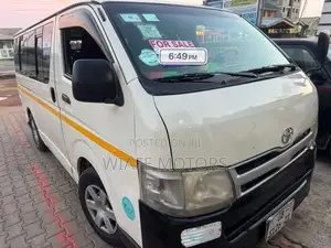 Toyota HiAce 2012 White