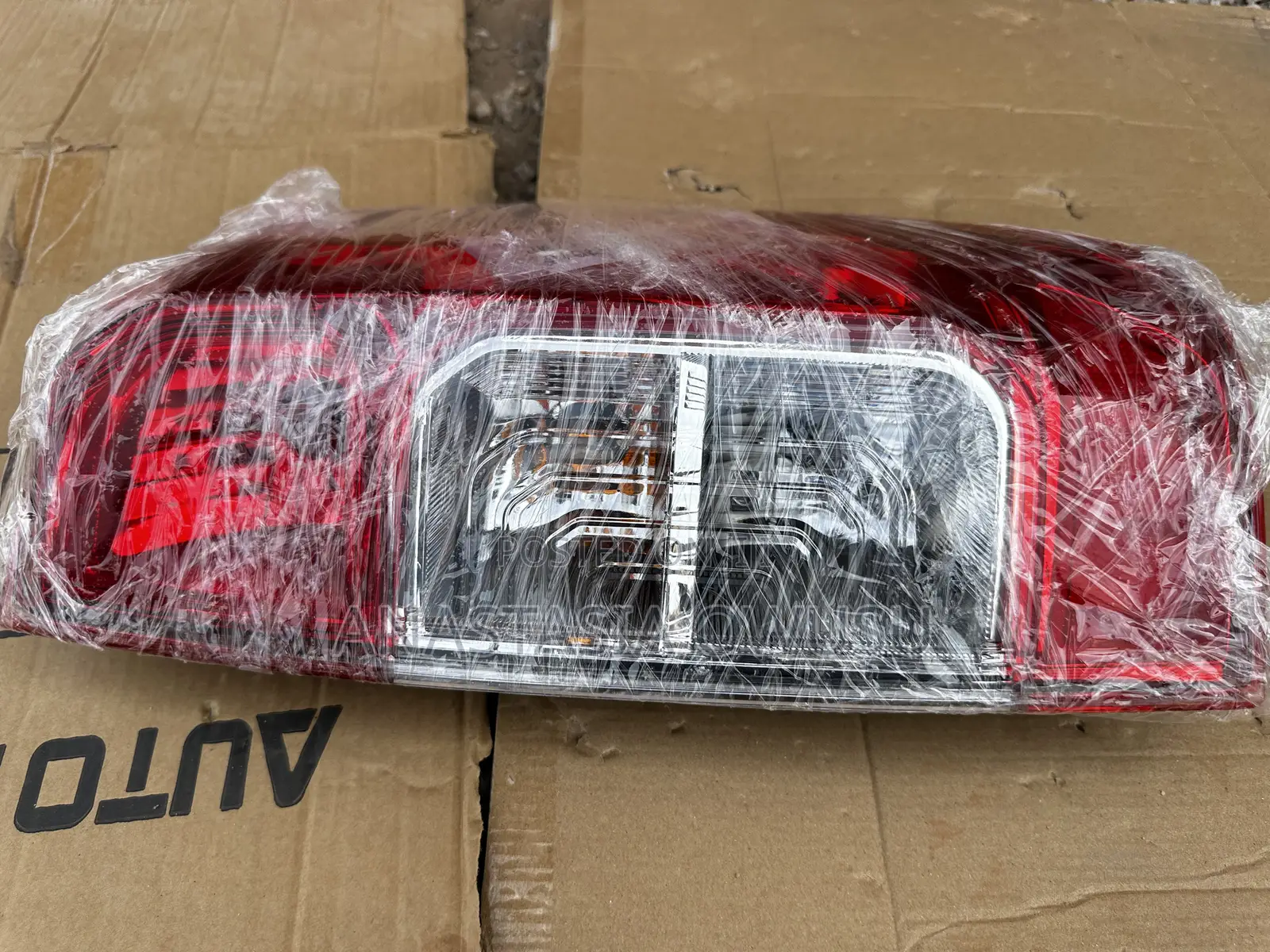 Navara 2016-2019 Taillight