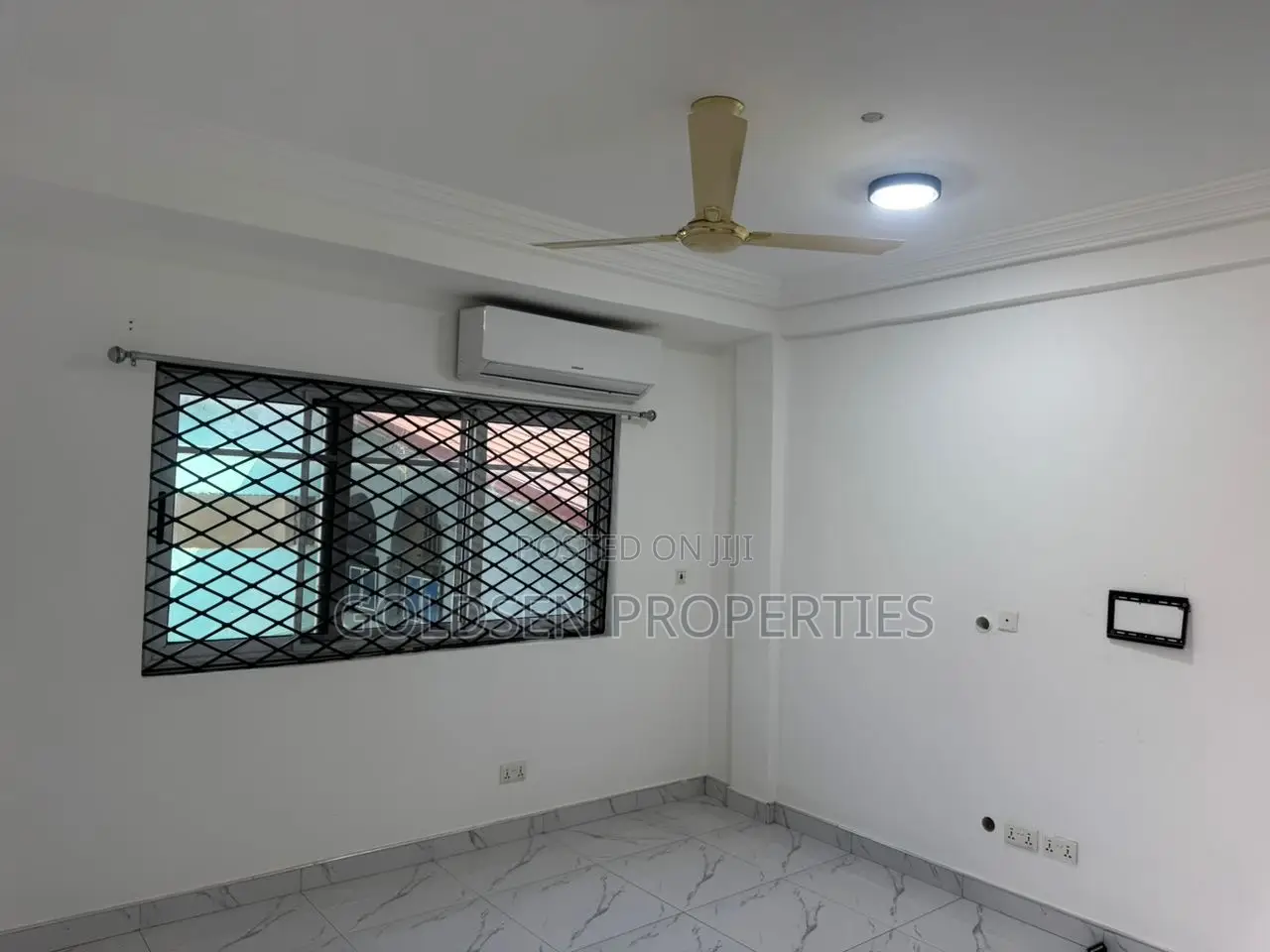 2bdrm Apartment in Mile 7 for rent