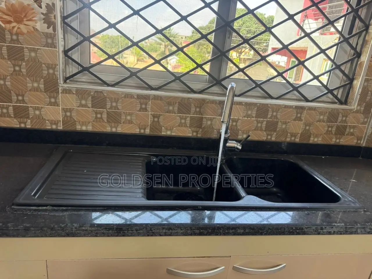 2bdrm Apartment in Mile 7 for rent