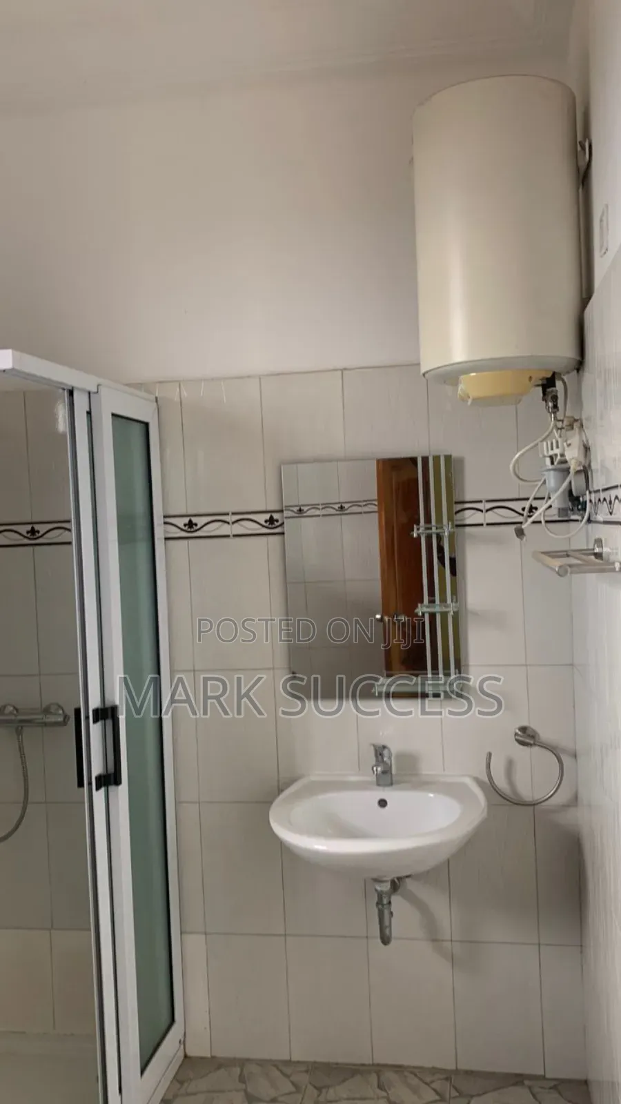 5bdrm Duplex in Toll Booth for rent