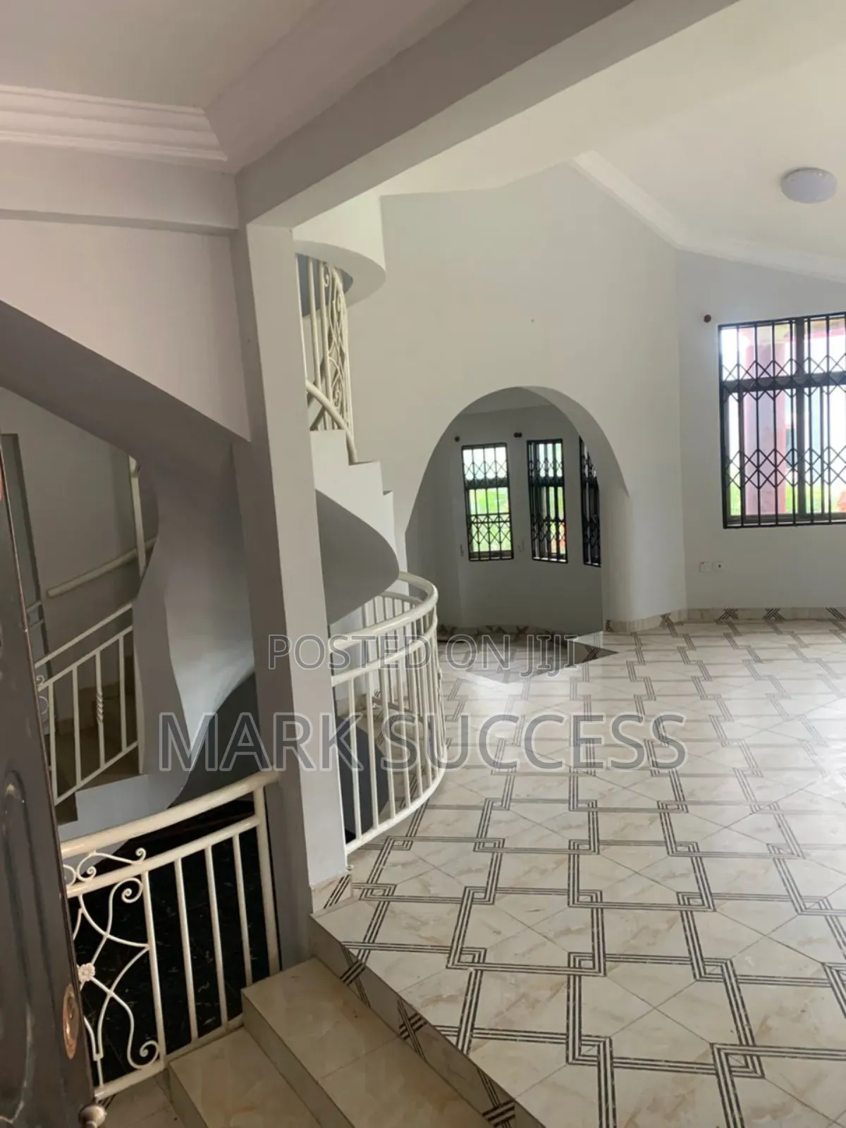 5bdrm Duplex in Toll Booth for rent