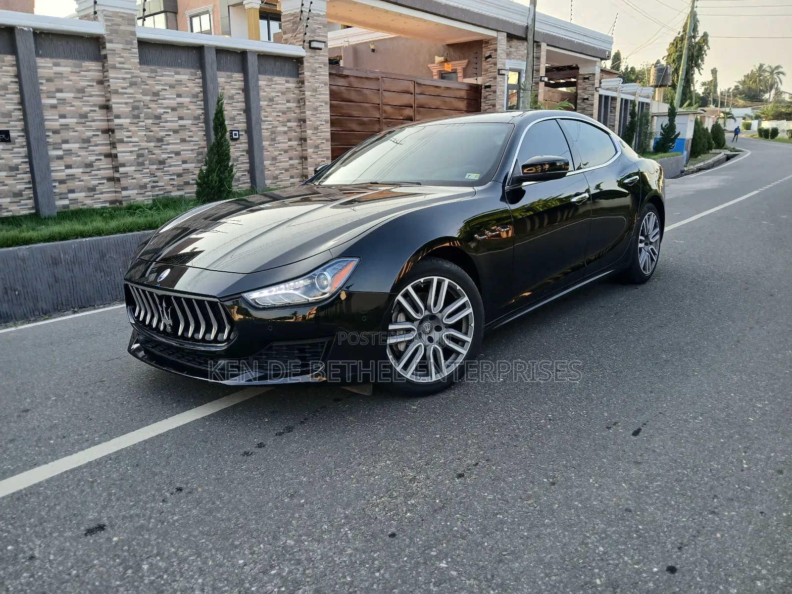 Maserati Ghibli S GranLusso RWD 2018 Black