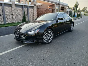Maserati Ghibli S GranLusso RWD 2018 Black