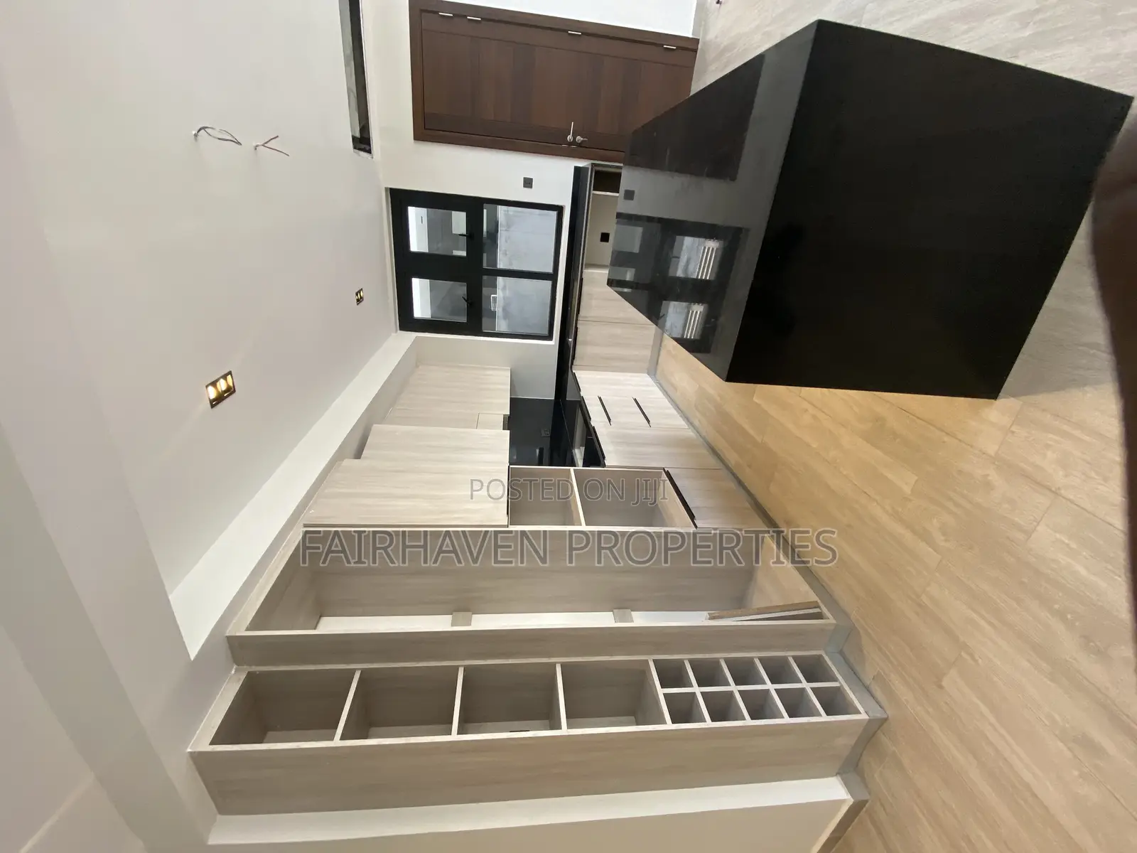 Furnished 3bdrm Townhouse/Terrace in East Airport for sale