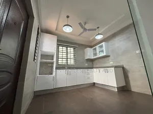 4bdrm Duplex in Pleasantplaces, Ashomang Estate for rent