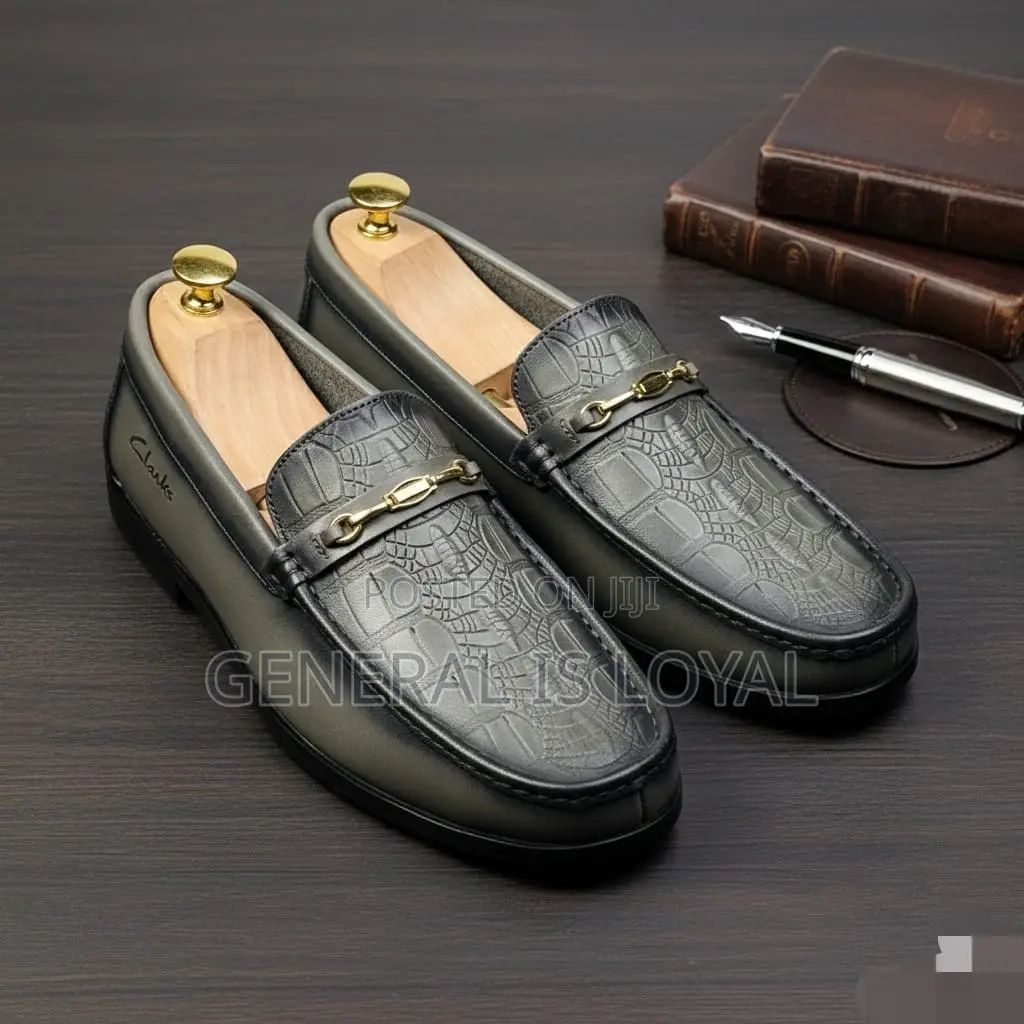 Clarks Embossed Crocodile Pattern Mens Loafer