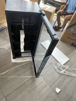 Classic Coolkeeper 110l Mini Display Fridge With Bright Interior