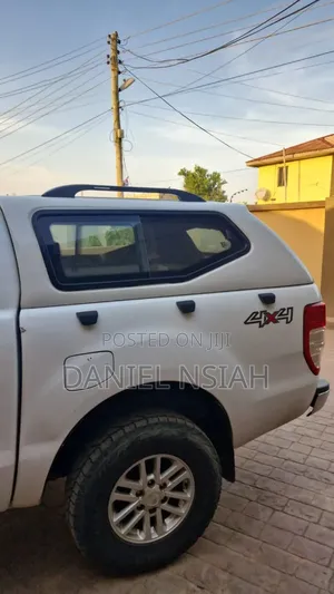 Ford Ranger Pickup Bucket Cover