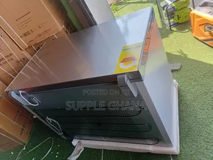 Pearl Commercial-Grade Chest Freezer for Shops Hotels