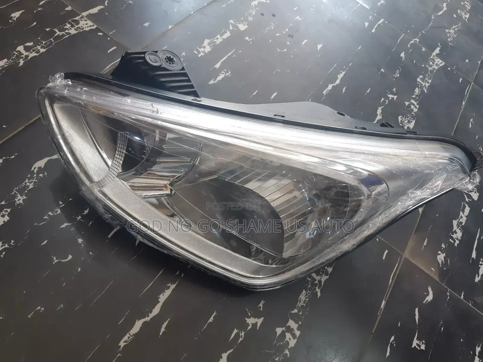 Hyundai I10 2015 Headlight