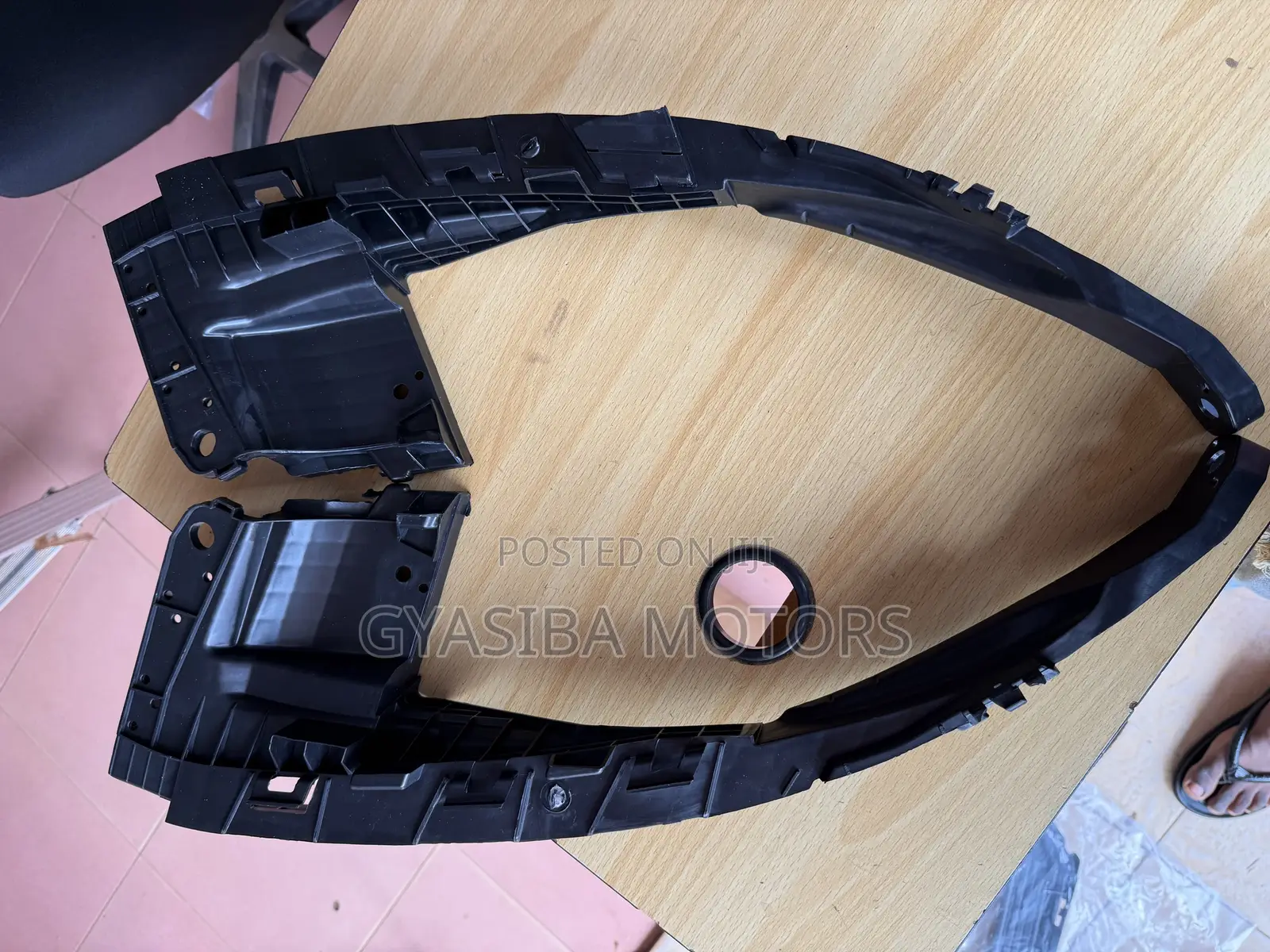 Accord 2023-2025 Headlight Seat / Bracket