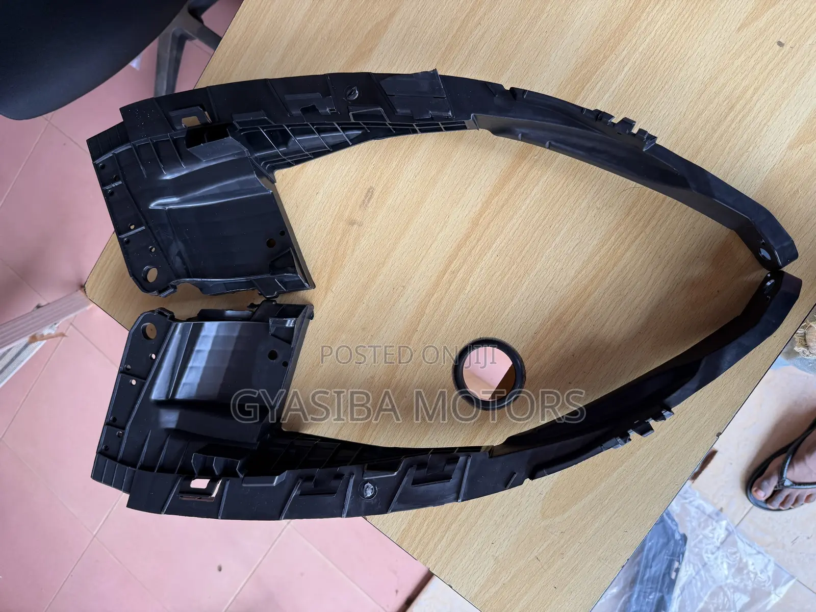 Accord 2023-2025 Headlight Seat / Bracket